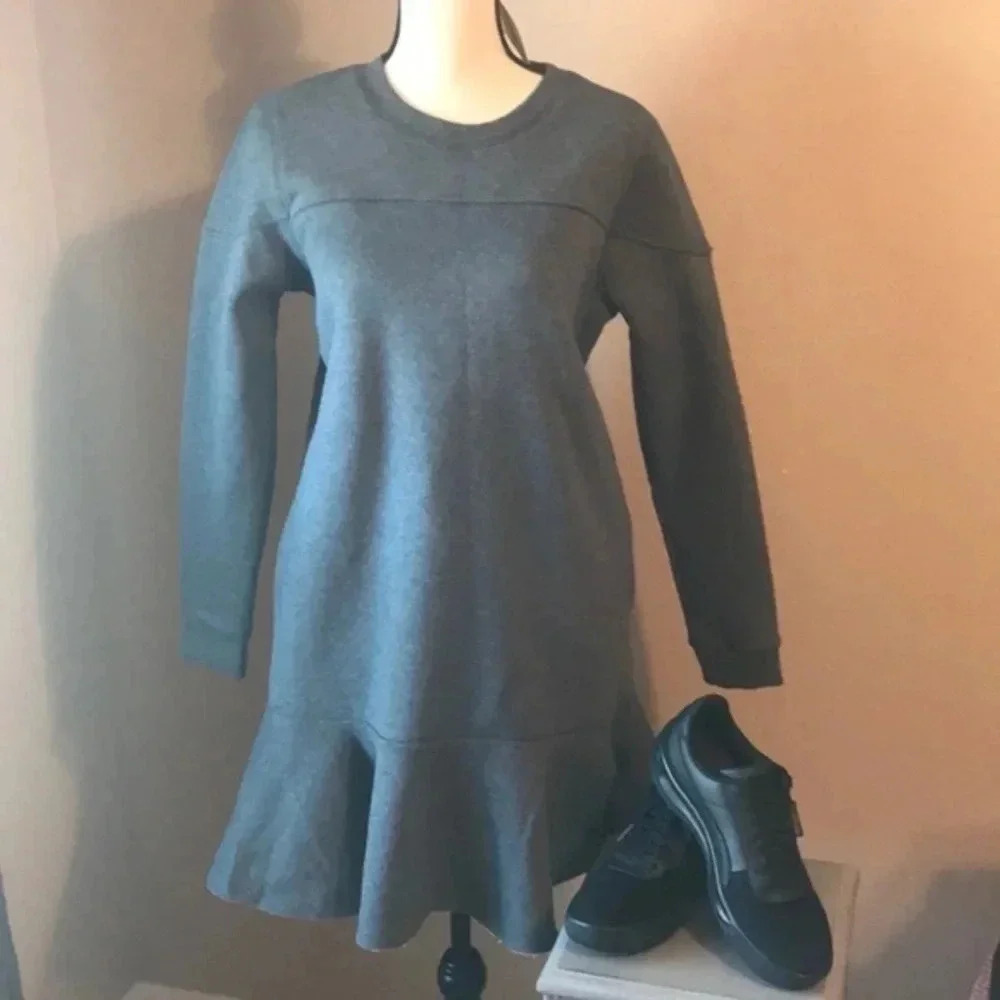 ♦️Free Generation sweatshirt dress ♦️NWT​